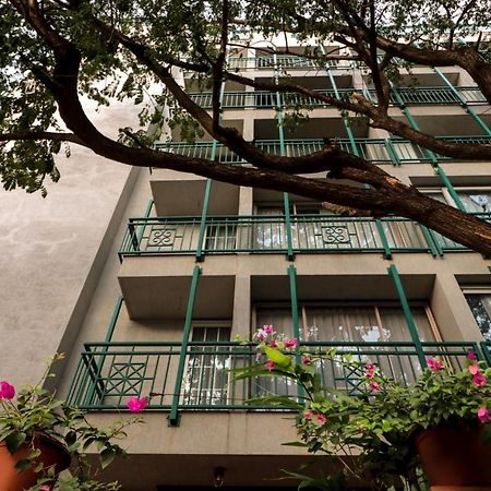 Bougainvilla Apartment Surat Exteriör bild